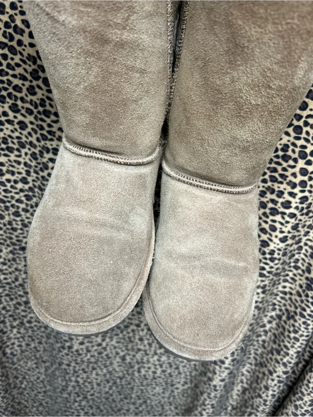BearPaw soft suede